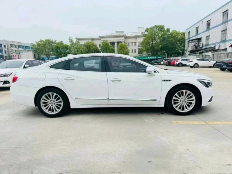 枣庄17年别克君越3