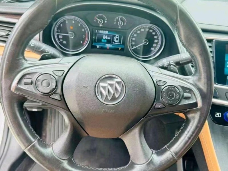 枣庄17年别克君越9