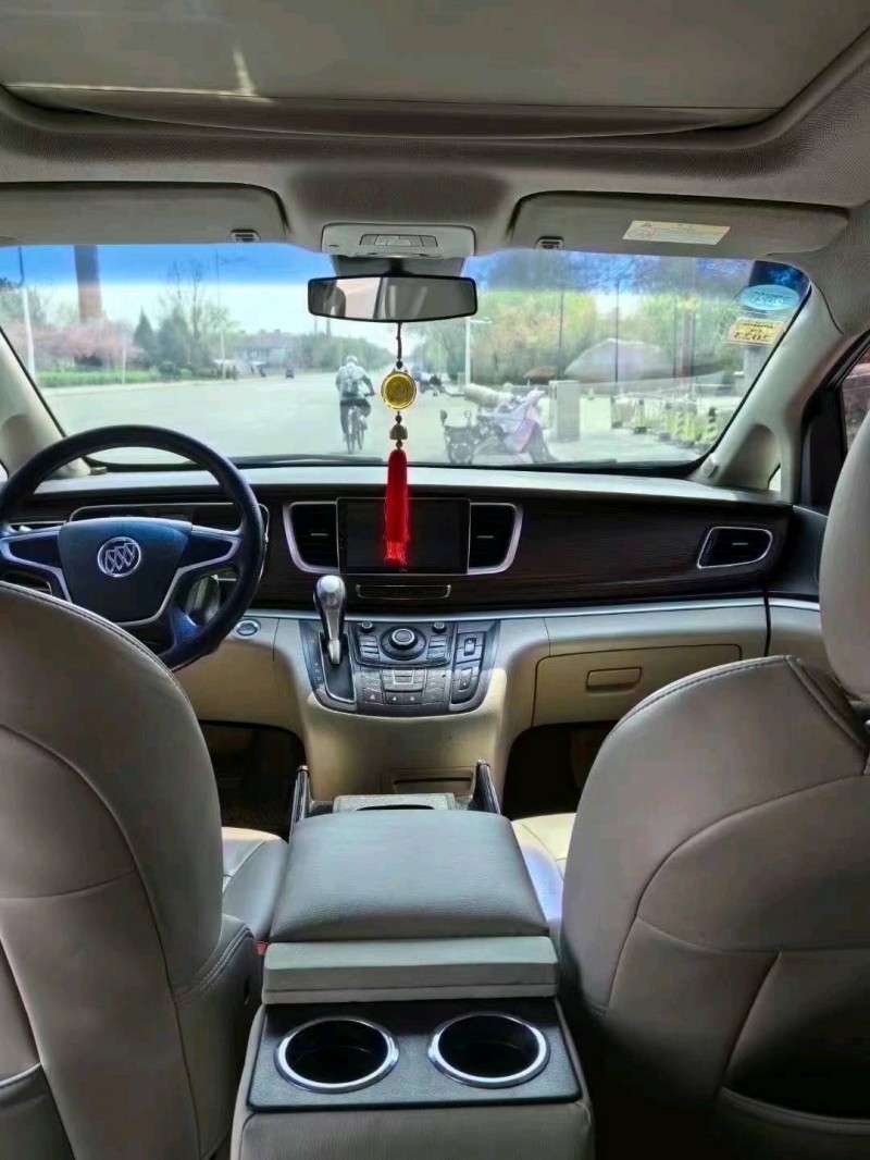 东营15年别克GL88