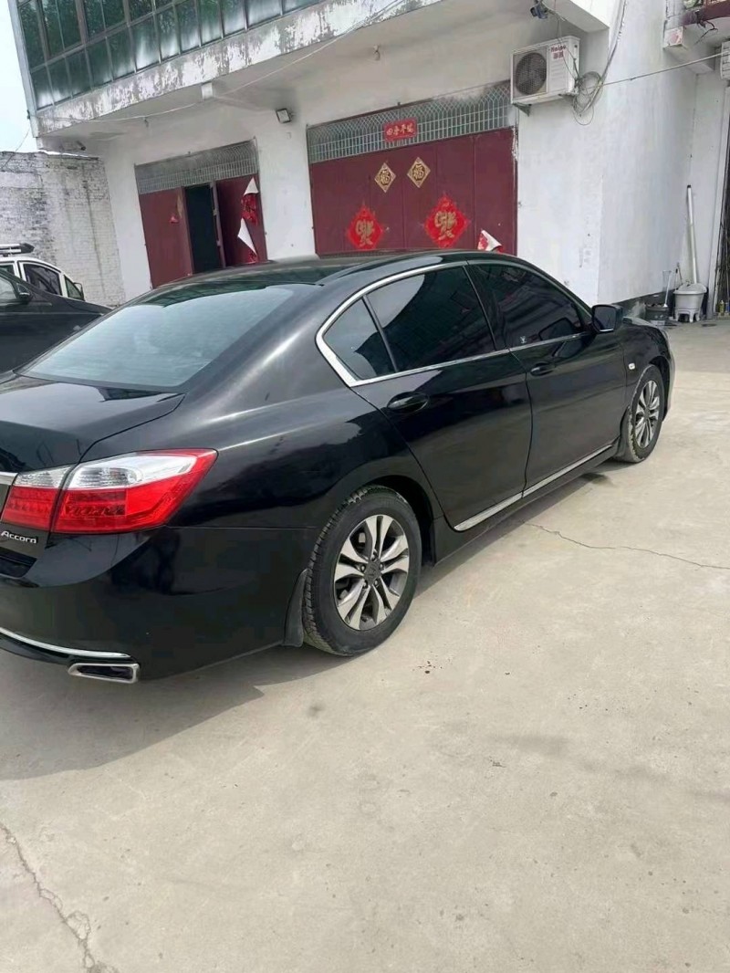 菏泽15年本田雅阁7