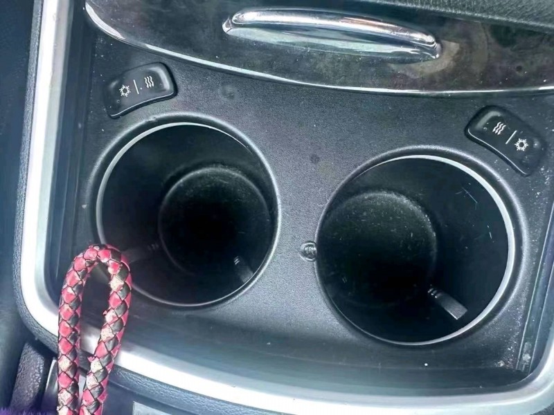 东营14年克莱斯勒300C8