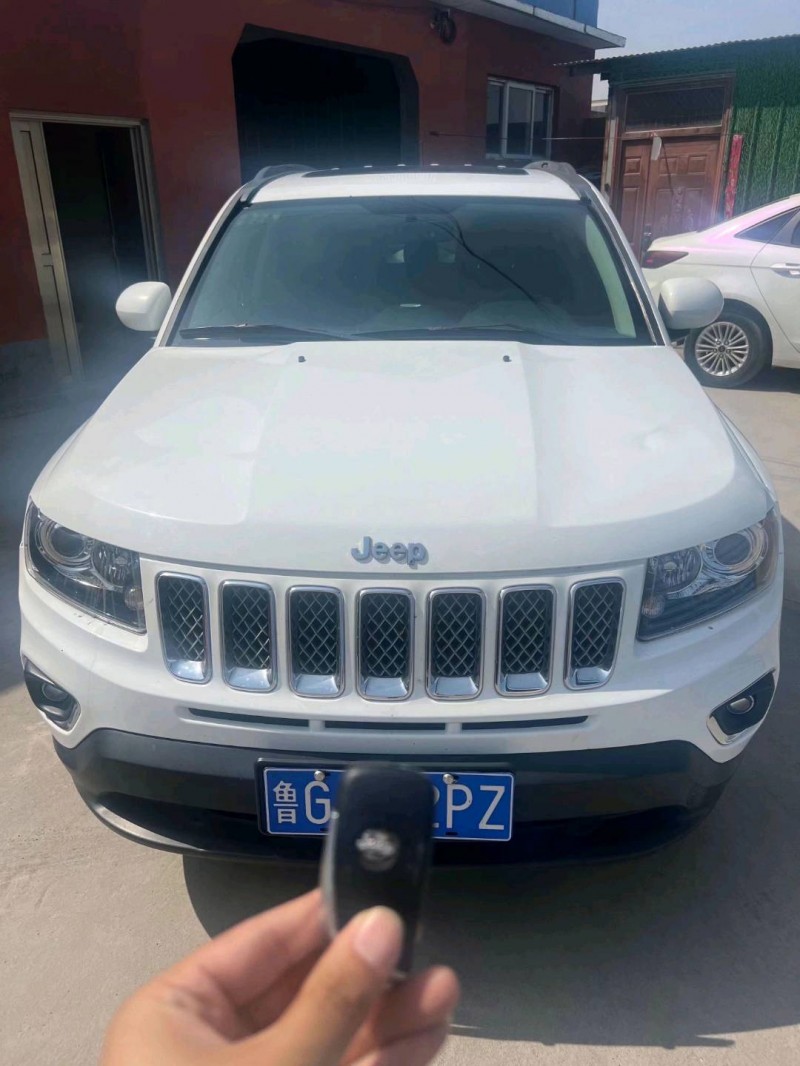許昌15年Jeep指南者1