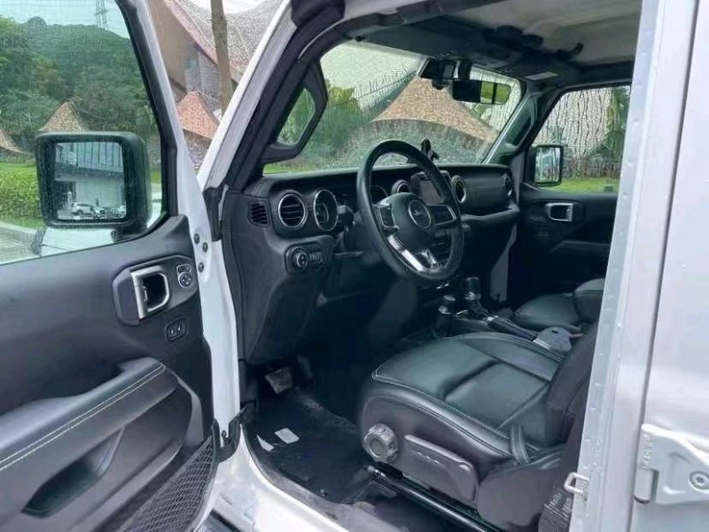 汕头21年Jeep牧马人8