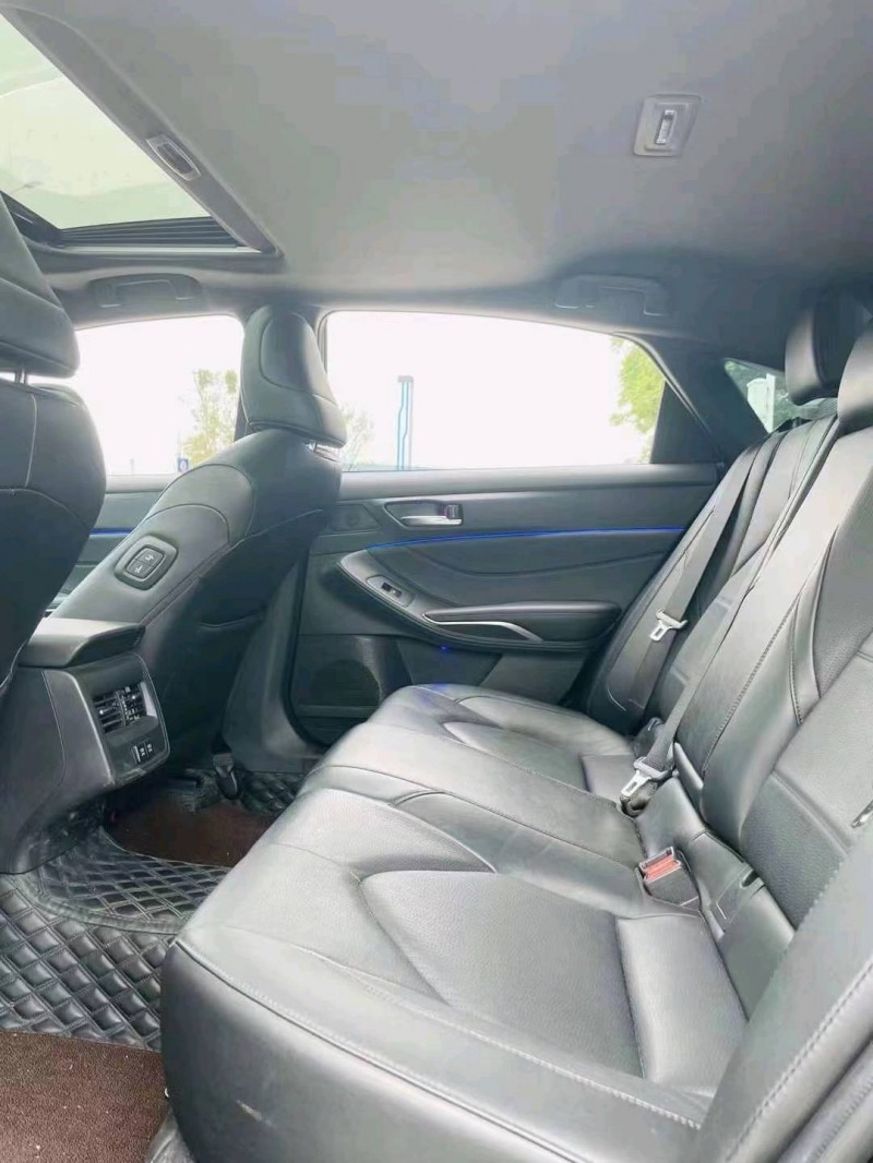 佛山21年丰田亚洲龙4