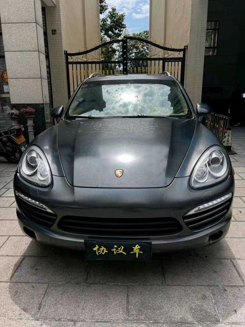 珠海12年保時捷卡宴1