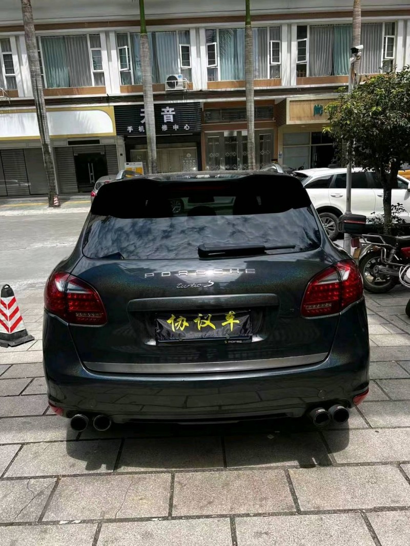 珠海12年保時捷卡宴4