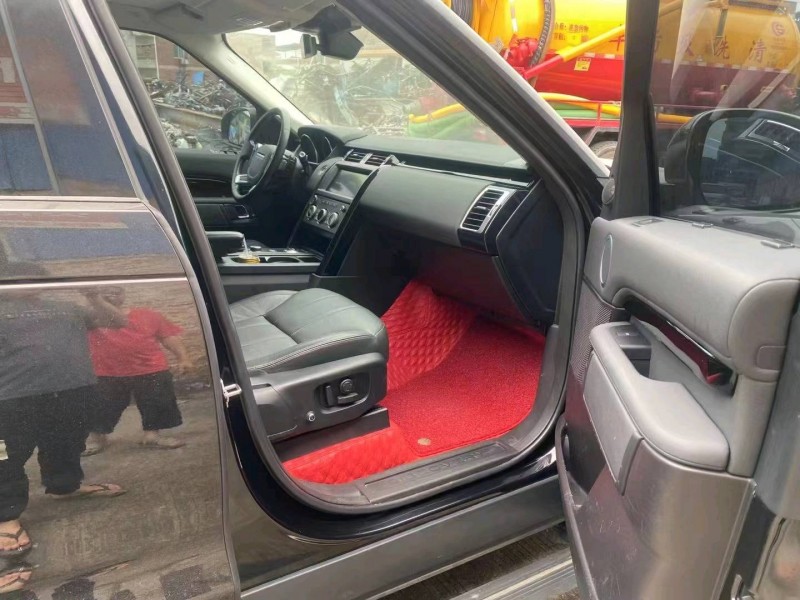 汕头19年路虎发现3