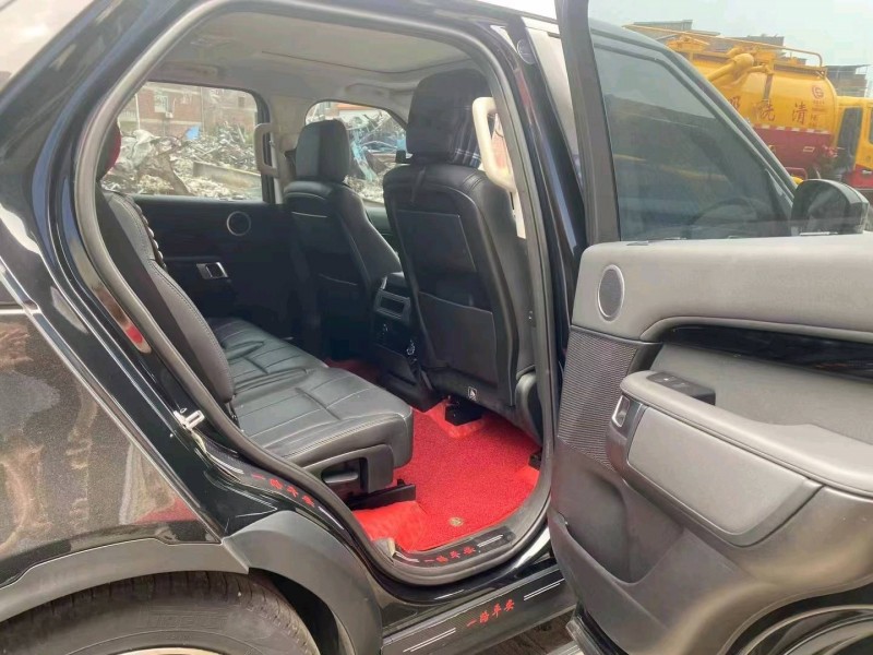 汕头19年路虎发现6