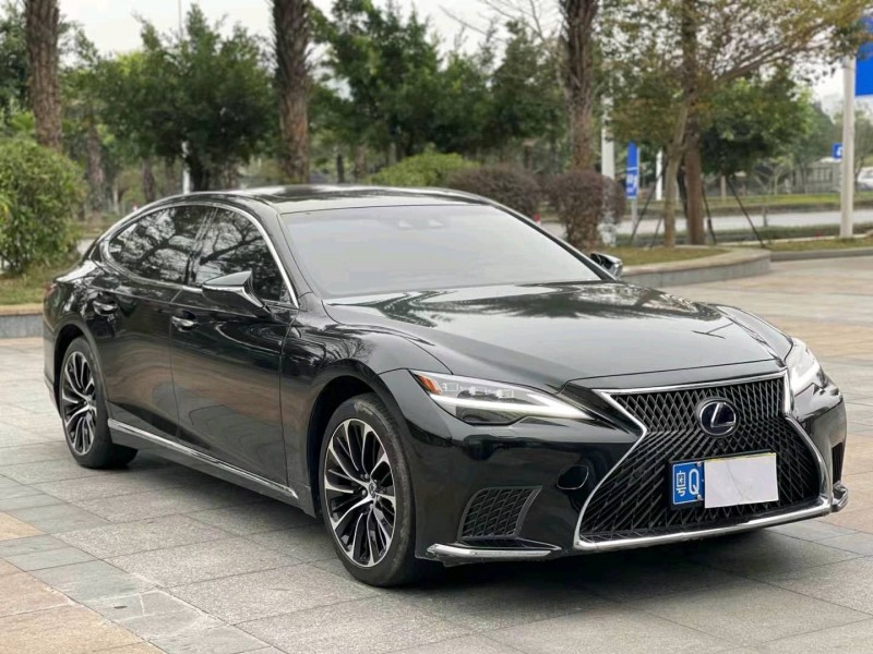 汕头21年雷克萨斯LS2