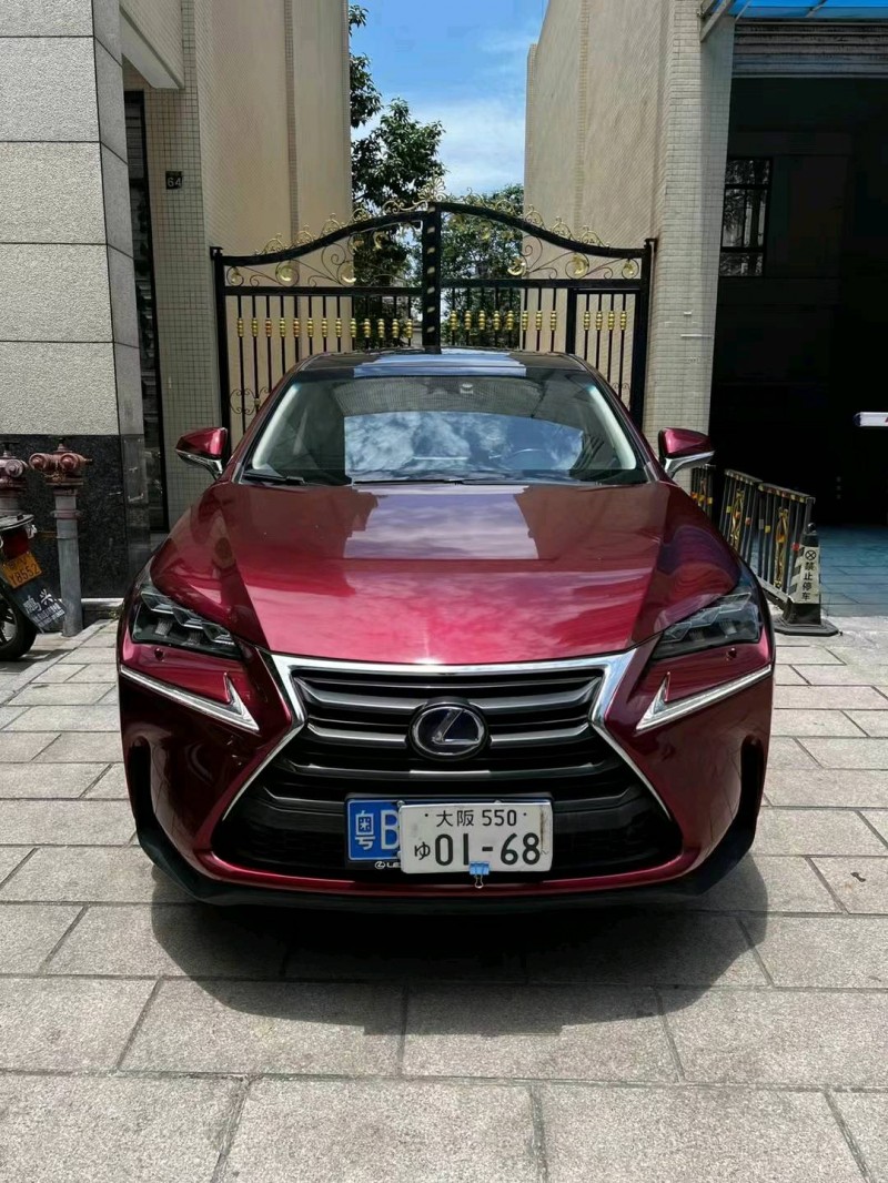 汕头16年雷克萨斯NX1