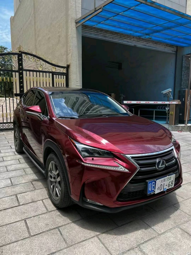 汕头16年雷克萨斯NX2