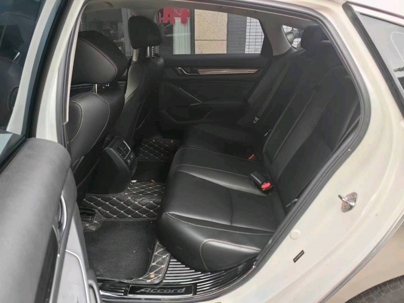 汕头22年本田雅阁3