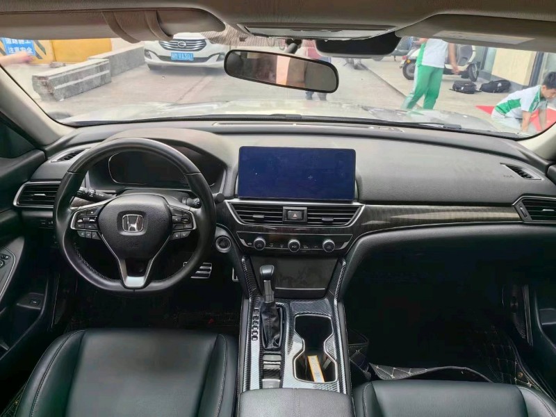 汕头22年本田雅阁4