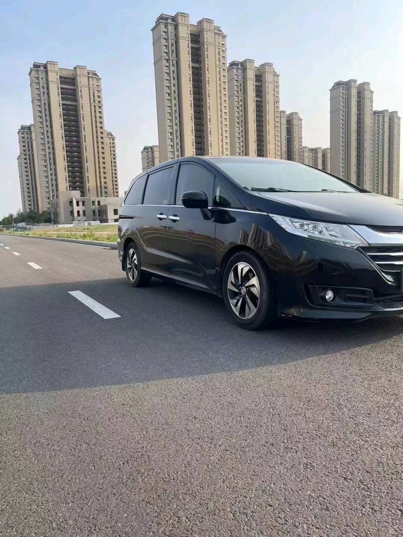 济宁16年本田奥德赛2