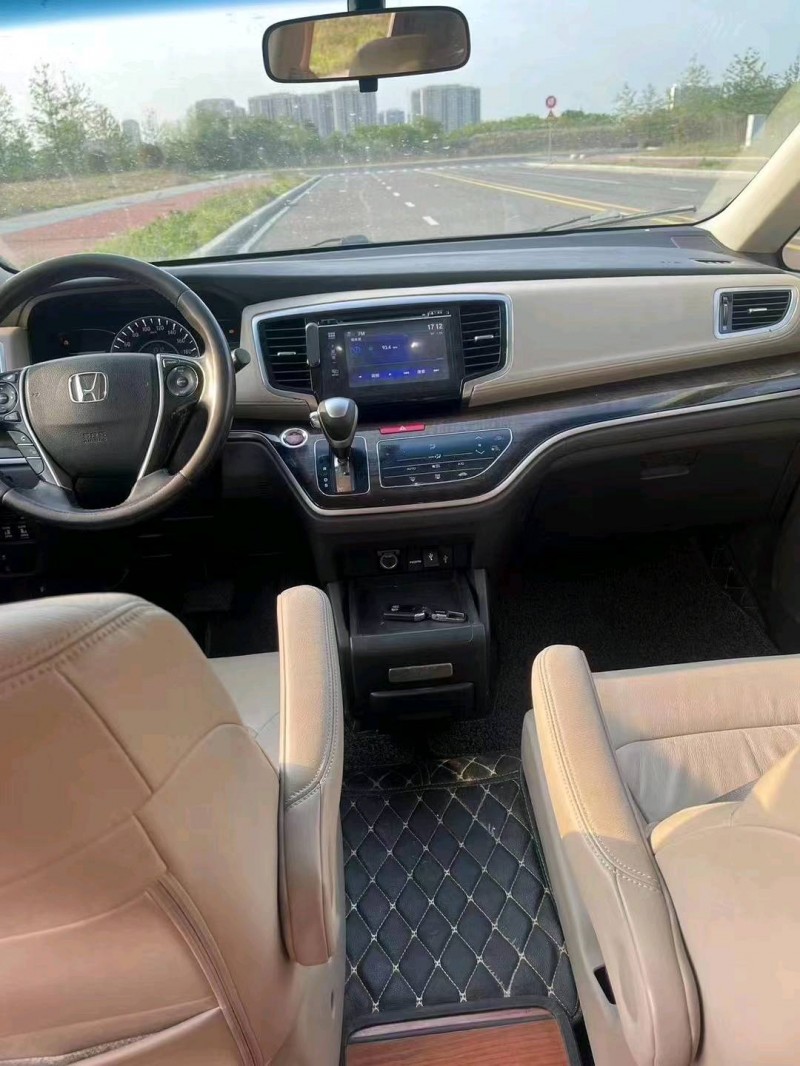 济宁16年本田奥德赛5
