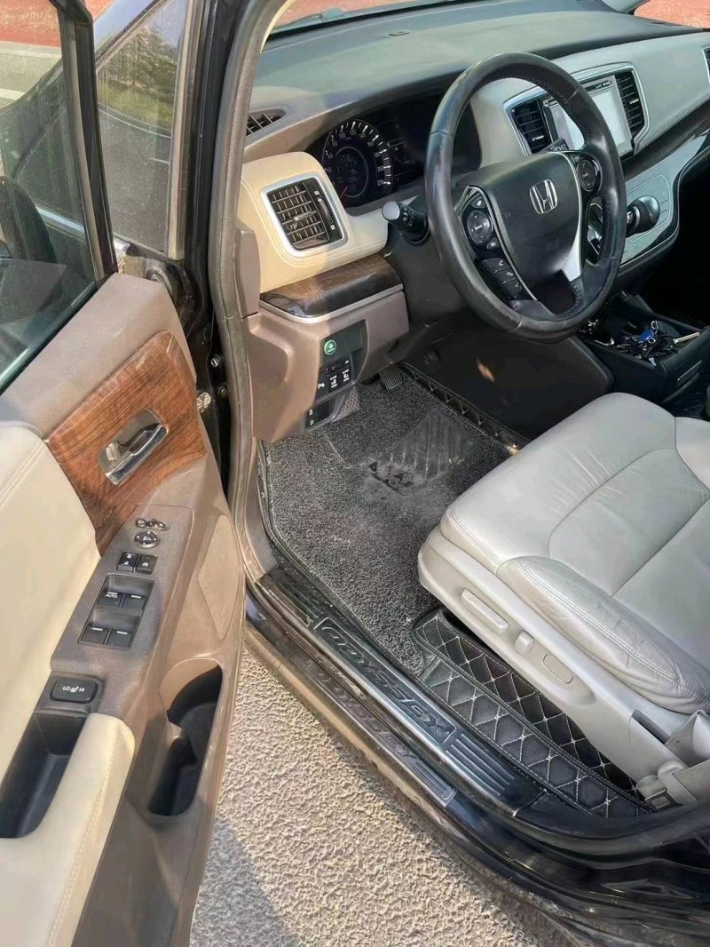 济宁16年本田奥德赛6