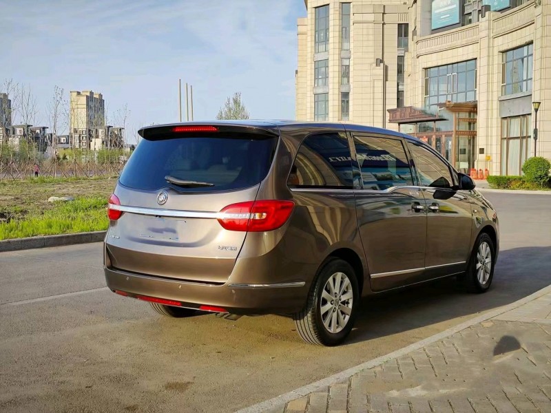 枣庄18年别克GL86