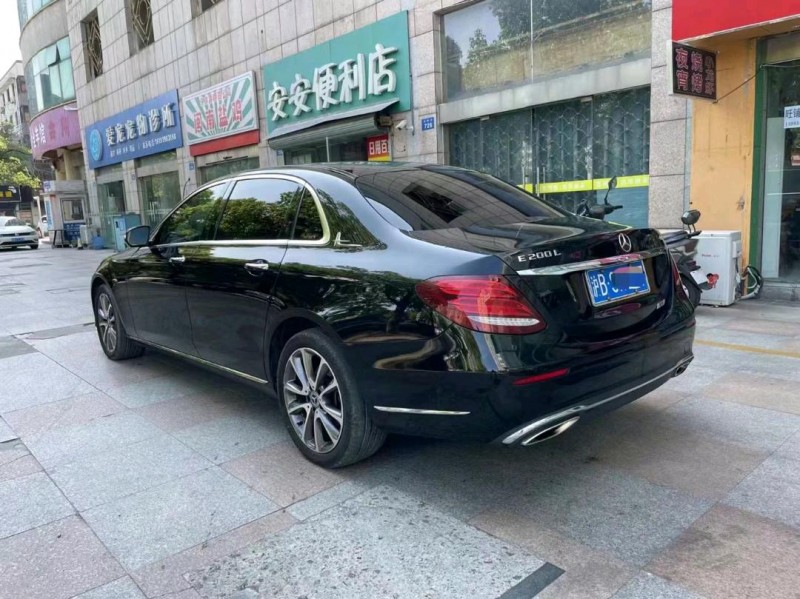 苏州17年奔驰E6