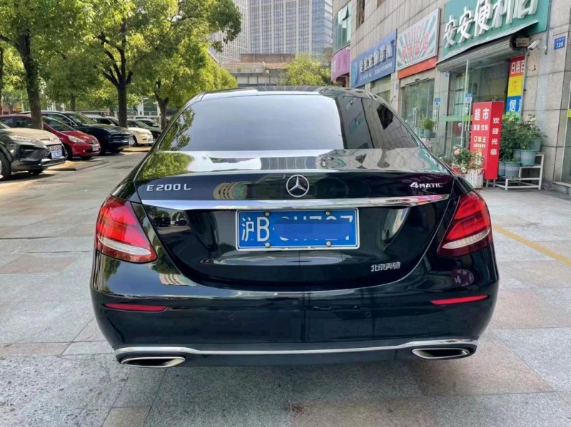 苏州17年奔驰E7