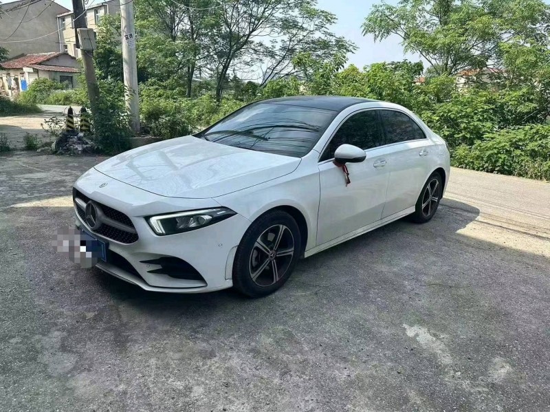重庆23年奔驰A2