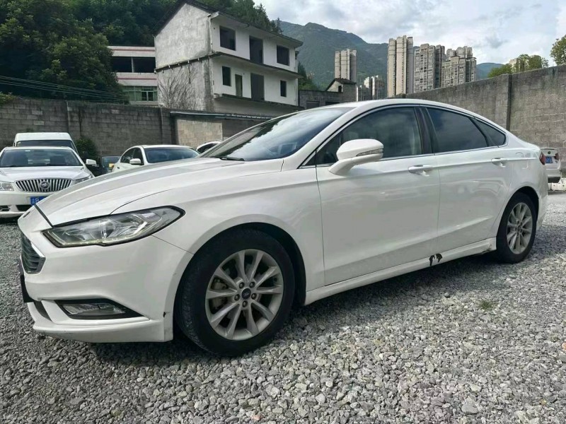 重庆18年福特蒙迪欧2