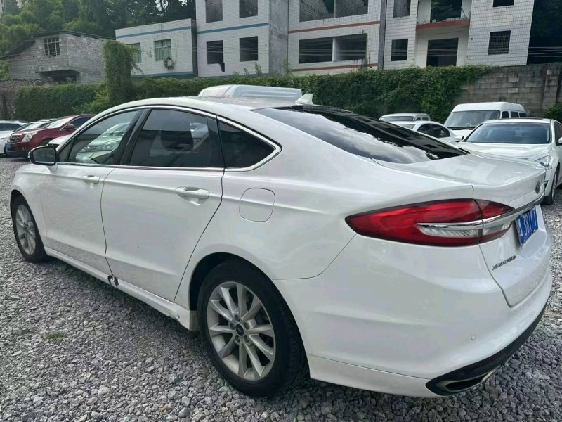 重庆18年福特蒙迪欧4