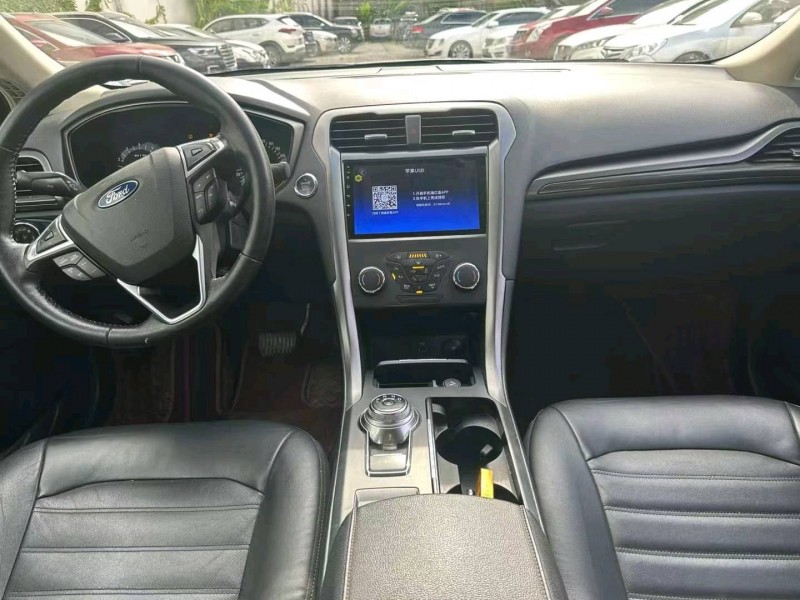 重庆18年福特蒙迪欧8