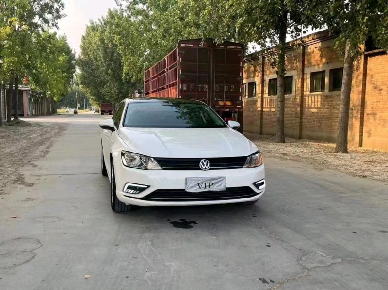 保定18年大众凌渡2