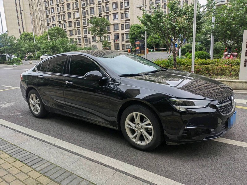 苏州23年别克君威2