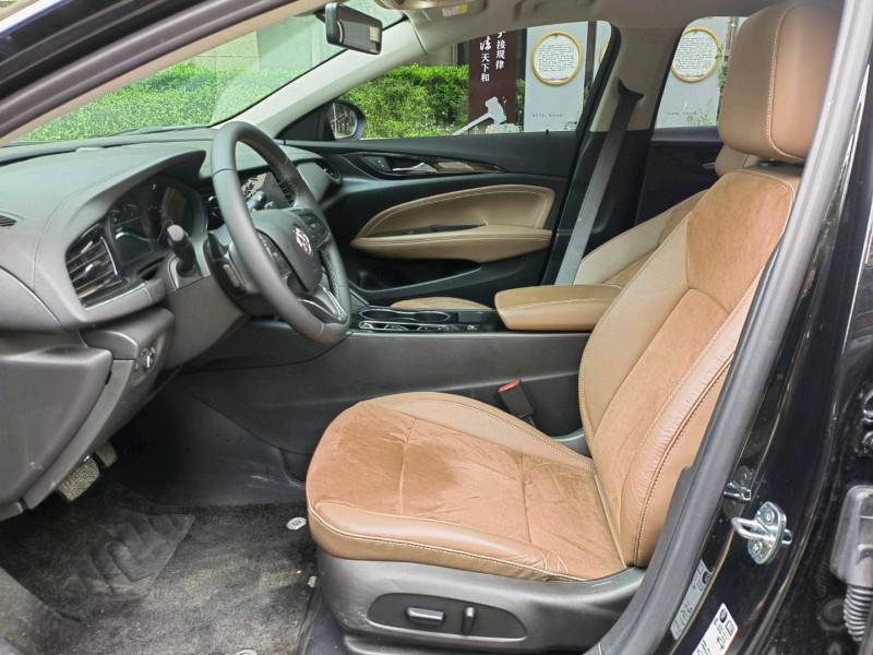 苏州23年别克君威4