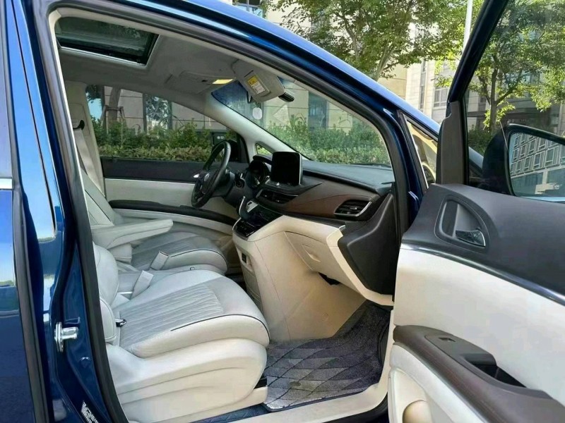 徐州23年别克GL85