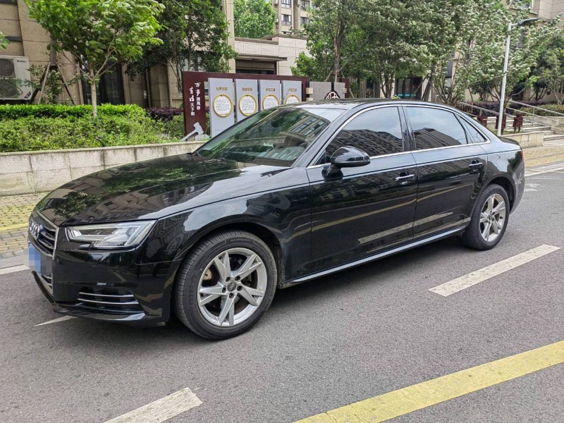 苏州18年奥迪A4L3