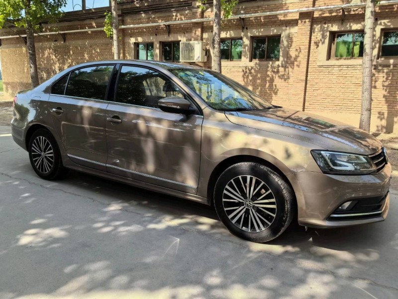 保定15年大众速腾2