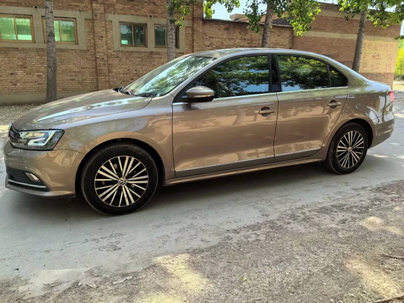 保定15年大众速腾3