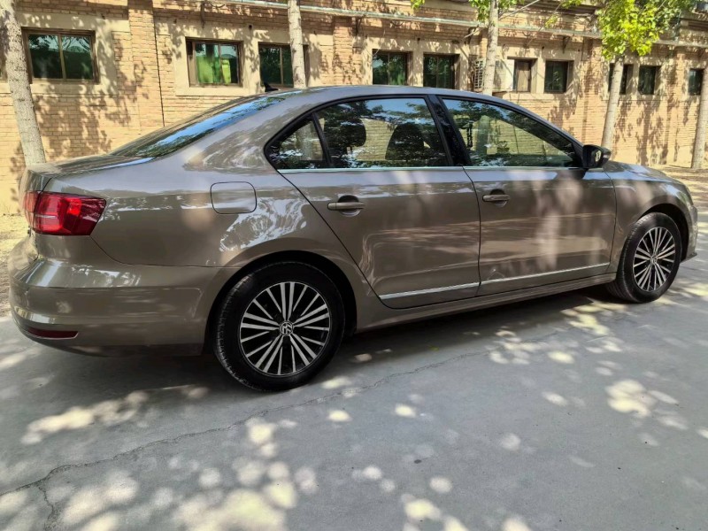 保定15年大众速腾4