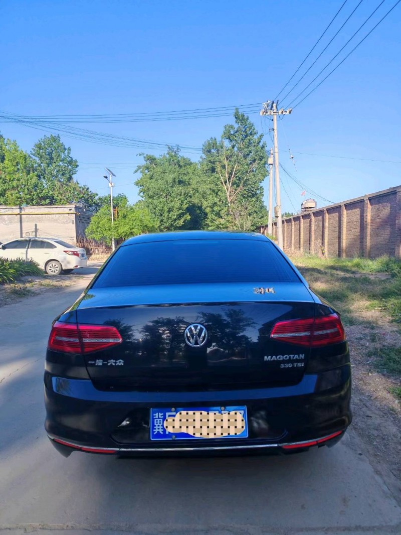 保定18年大众迈腾4