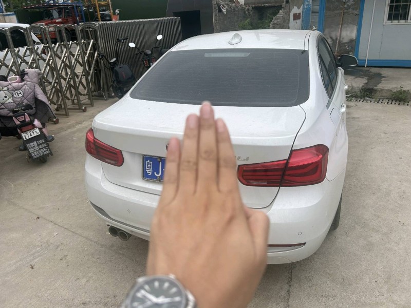广州18年宝马3系7