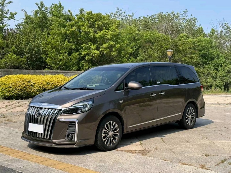 青岛21年别克GL83