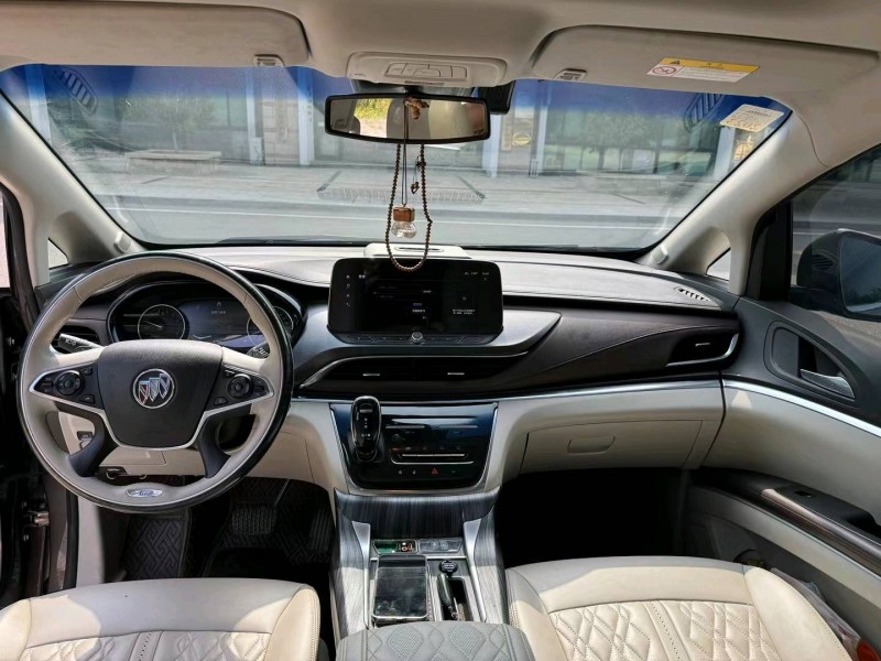 青岛21年别克GL86