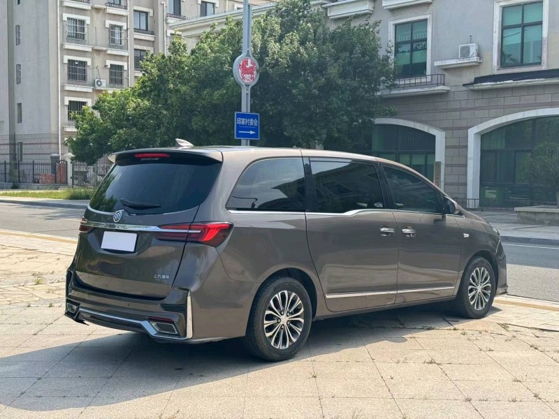 青岛21年别克GL87