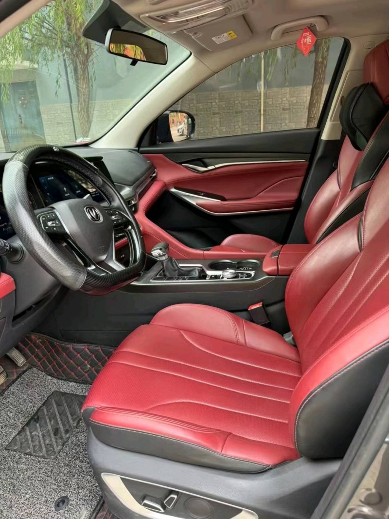 保定20年长安汽车CS753