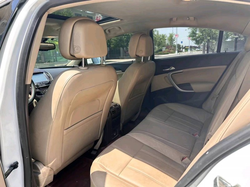 青岛14年别克君威5