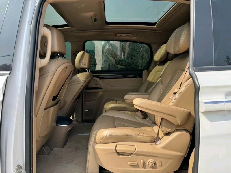 青岛21年别克GL85