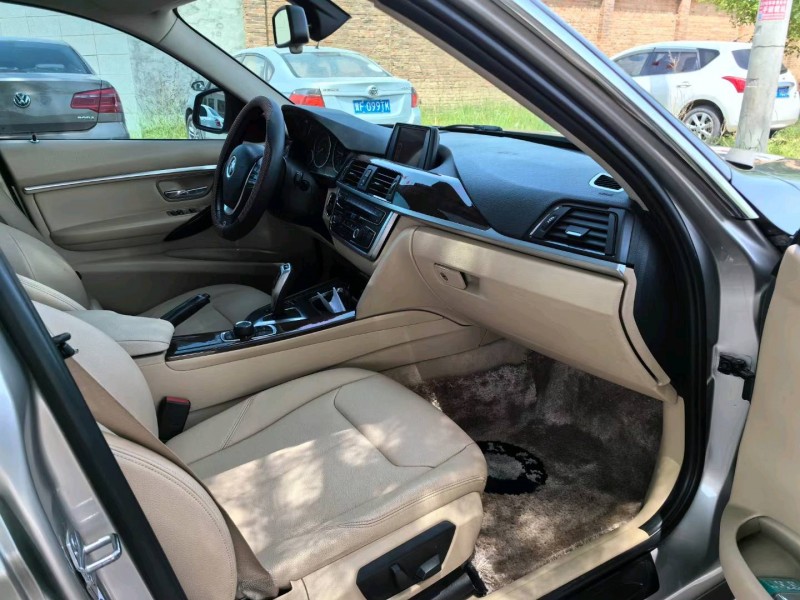 保定13年宝马3系8