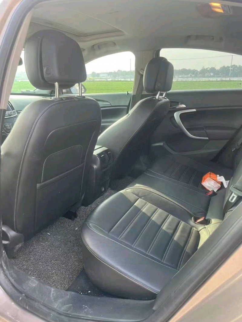 枣庄15年别克君威2