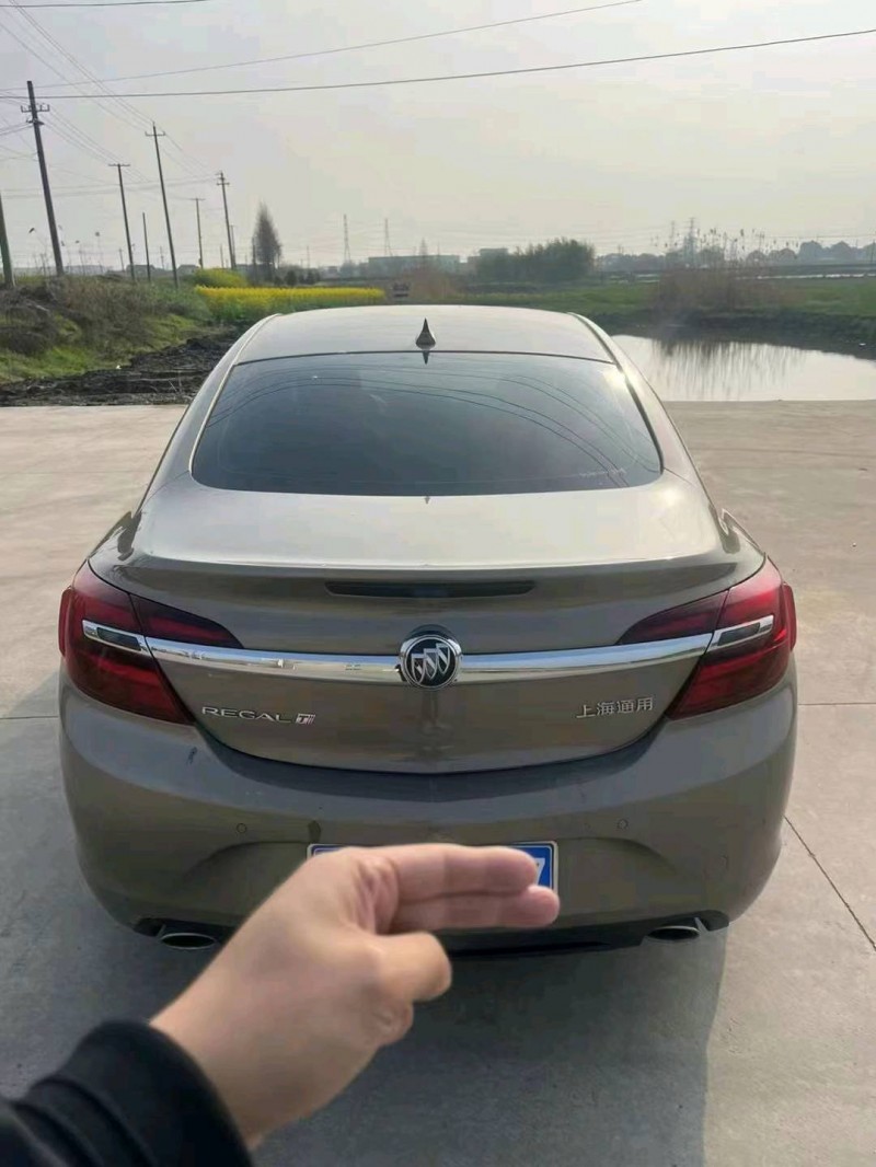 枣庄15年别克君威7