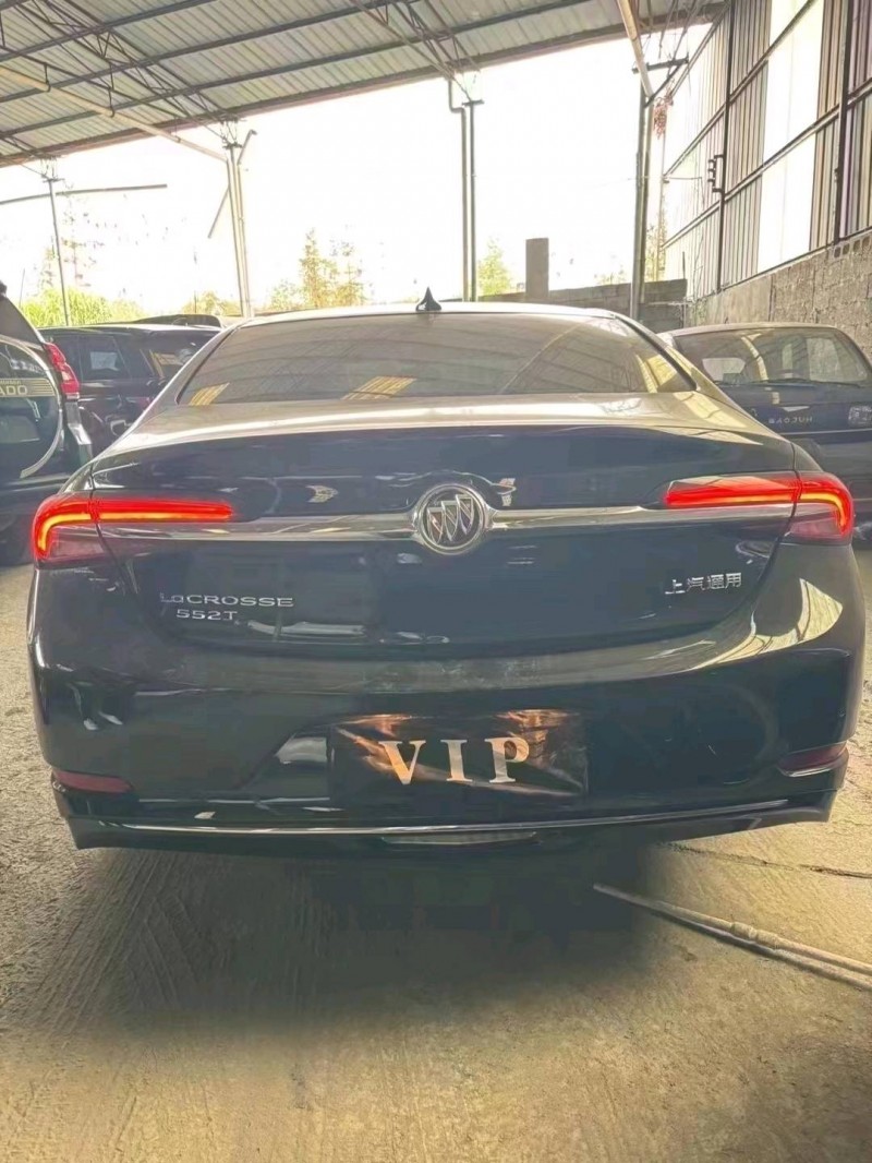 重庆23年别克君越4