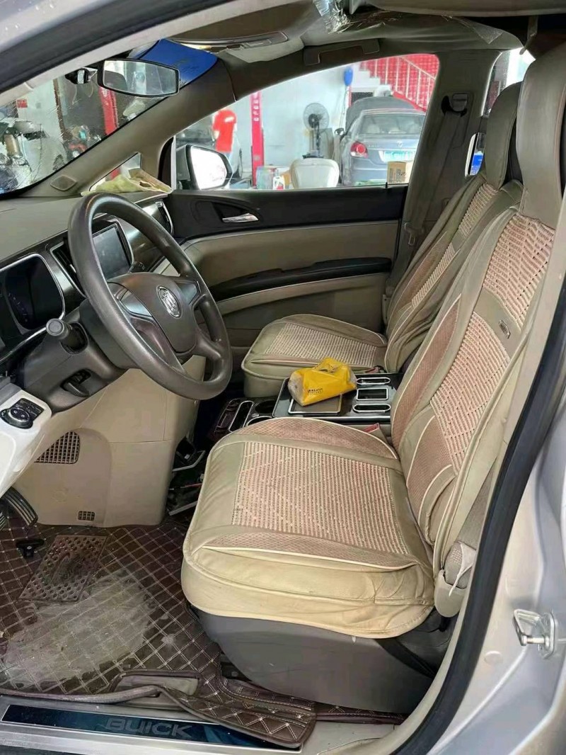 东营11年别克GL83