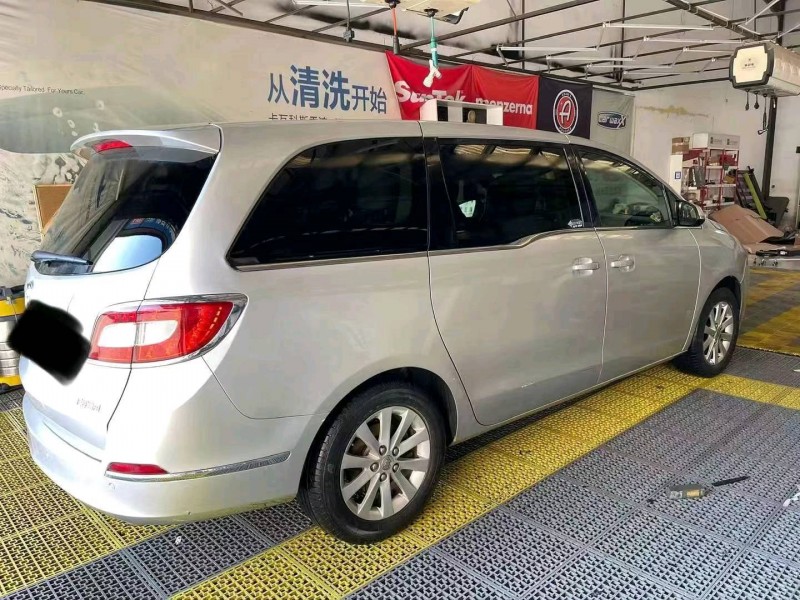 东营11年别克GL85