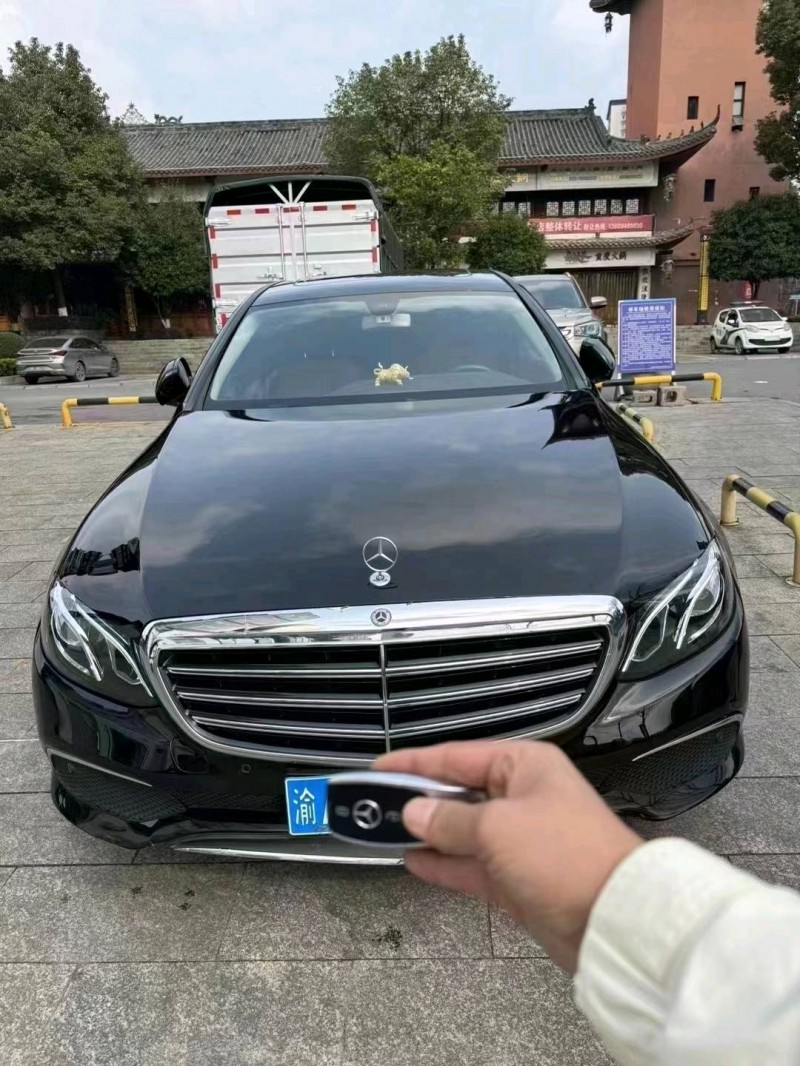 重庆18年奔驰E1